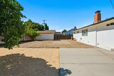 322 Mylnar Avenue, Manteca, CA 95336 - Photo 32