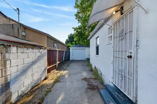 3732 38th St, Sacramento, CA 95820 - Photo 32