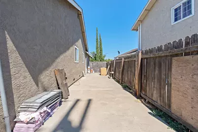 8116 Steinbeck Way, Sacramento, CA 95828 - Photo 20