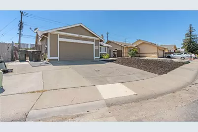 8116 Steinbeck Way, Sacramento, CA 95828 - Photo 2