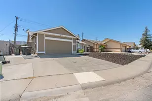 8116 Steinbeck Way, Sacramento, CA 95828 - Photo 2