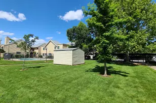 7441 Auburn Oaks Ct, Citrus Heights, CA 95621 - Photo 20