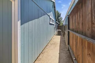 1604 Acacia Ct, Chowchilla, CA 93610 - Photo 42