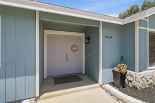 1604 Acacia Ct, Chowchilla, CA 93610 - Photo 6