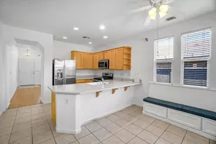2314 Bay Horse Ln, Sacramento, CA 95835 - Photo 10