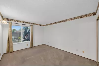 8024 Deer Lake Drive, Sacramento, CA 95823 - Photo 12