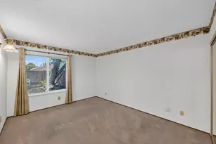 8024 Deer Lake Dr, Sacramento, CA 95823 - Photo 12