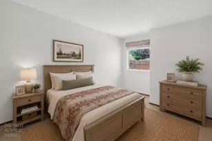 8024 Deer Lake Dr, Sacramento, CA 95823 - Photo 18