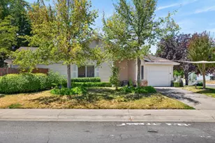 8024 Deer Lake Dr, Sacramento, CA 95823 - Photo 1
