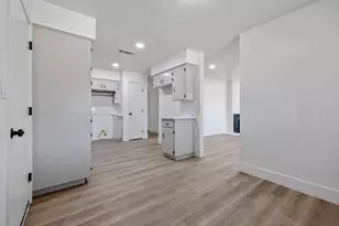 1005 Austin St, Madera, CA 93638 - Photo 12