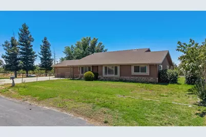 5907 Crow Road, Oakdale, CA 95361 - Photo 2