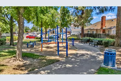 102 Henry, Tracy, CA 95376 - Photo 38