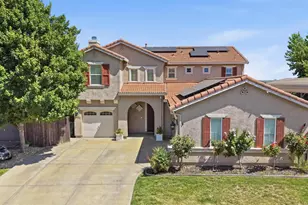 1021 Tres Picos Dr, Yuba City, CA 95993 - Photo 2