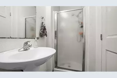 1629 W Poplar Street, Stockton, CA 95203 - Photo 12