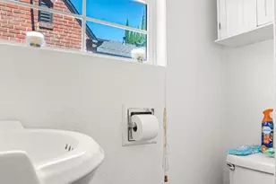 1629 W Poplar St, Stockton, CA 95203 - Photo 18