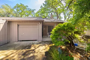 6982 Folsom Oaks Ct, Granite Bay, CA 95746 - Photo 2