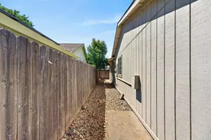 10951 Hirschfeld Way, Rancho Cordova, CA 95670 - Photo 42