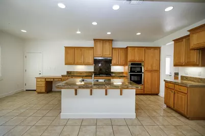 2049 Baluchi Way, Oakdale, CA 95361 - Photo 12