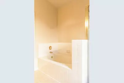 8809 Bridalsmith Drive, Sacramento, CA 95828 - Photo 20
