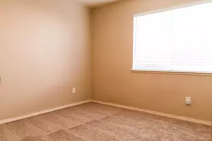 8809 Bridalsmith Dr, Sacramento, CA 95828 - Photo 26