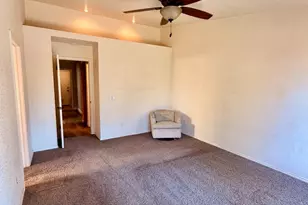 8809 Bridalsmith Dr, Sacramento, CA 95828 - Photo 22