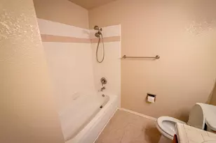 8809 Bridalsmith Dr, Sacramento, CA 95828 - Photo 28