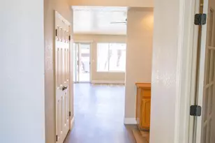 8809 Bridalsmith Dr, Sacramento, CA 95828 - Photo 42