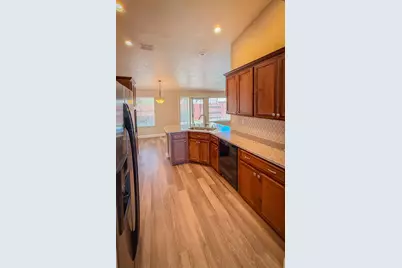 8809 Bridalsmith Drive, Sacramento, CA 95828 - Photo 8