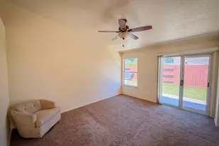 8809 Bridalsmith Dr, Sacramento, CA 95828 - Photo 26