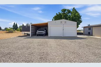 543 S Blossom Road, Waterford, CA 95386 - Photo 10
