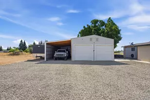 543 S Blossom Rd, Waterford, CA 95386 - Photo 10