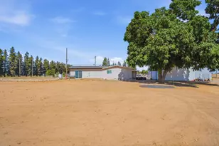 543 S Blossom Rd, Waterford, CA 95386 - Photo 38
