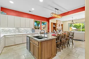 402 Farinelli, Escalon, CA 95320 - Photo 2