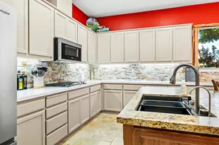 402 Farinelli, Escalon, CA 95320 - Photo 8