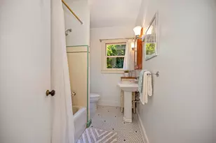 2509 10th Ave, Sacramento, CA 95818 - Photo 34