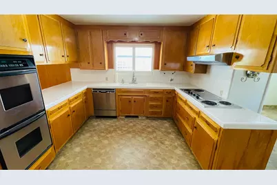 712 Leytonstone Avenue, Modesto, CA 95355 - Photo 16