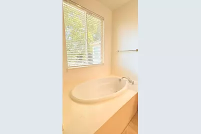 190 Belfont Circle, Sacramento, CA 95835 - Photo 18