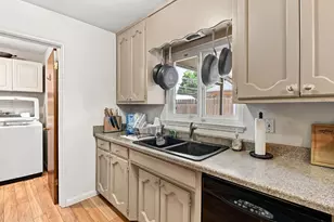 9925 Aries Way, Sacramento, CA 95827 - Photo 6