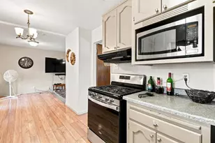 9925 Aries Way, Sacramento, CA 95827 - Photo 8