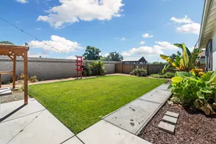 749 Creekview Cir, Galt, CA 95632 - Photo 26