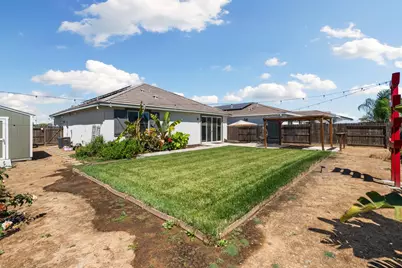 749 Creekview Circle, Galt, CA 95632 - Photo 24