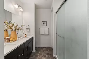 749 Creekview Cir, Galt, CA 95632 - Photo 18