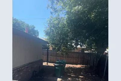 302 Cordova Lane, Stockton, CA 95207 - Photo 16