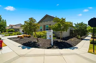 1505 S Perkins Pl, Mountain House, CA 95391 - Photo 4