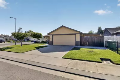 9667 Douglas Avenue, Delhi, CA 95315 - Photo 2