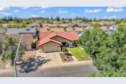 3813 Tumbleweed Court, Modesto, CA 95355 - Photo 4