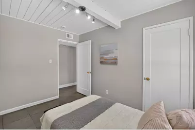 5805 61st Street, Sacramento, CA 95824 - Photo 16