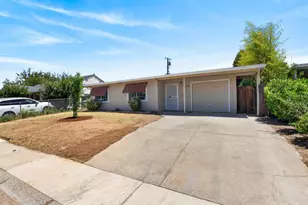 5805 61st St, Sacramento, CA 95824 - Photo 2