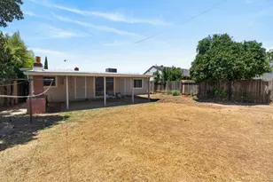 5805 61st St, Sacramento, CA 95824 - Photo 26