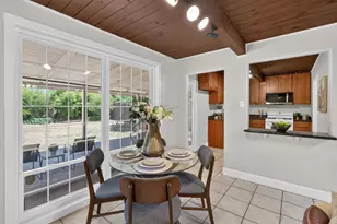 5805 61st St, Sacramento, CA 95824 - Photo 6